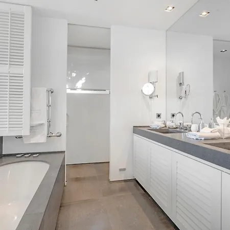 Villa Pied Dans L'eau - Les Parcs Tropez *